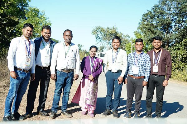  जशपुर: शासन की योजनाओं को जन-जन तक पहुँचाने में जनसंपर्क अधिकारी नूतन सिदार एवं टीम की भूमिका सराहनीय