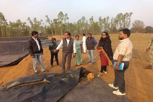 प्रधानमंत्री मत्स्य सम्पदा योजना के कार्यों का कलेक्टर ने किया निरीक्षण