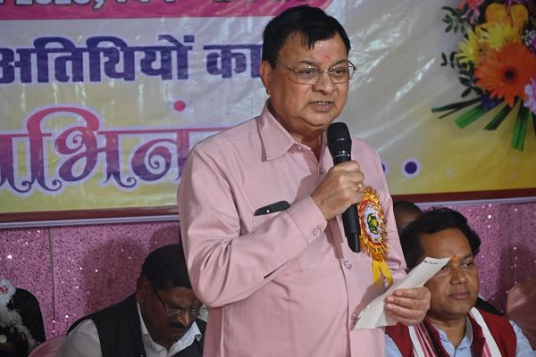 उद्योग मंत्री श्री लखन लाल देवांगन ने छत्तीसगढ़ निषाद केवट समाज को दी 30 लाख क़े विकास कार्यों की सौगात