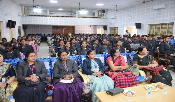 कैरियर मार्गदर्शन एवं परीक्षा की तैयारी पर व्याख्यान सम्पन्न