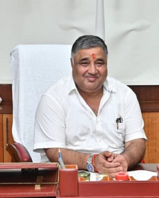 पर्यटन एवं संस्कृति मंत्री श्री राजेश अग्रवाल की पहल से 69.09 करोड़ की लागत से लरंग साय चौक-रामानुजगंज मार्ग का होगा फोरलेन चौड़ीकरण