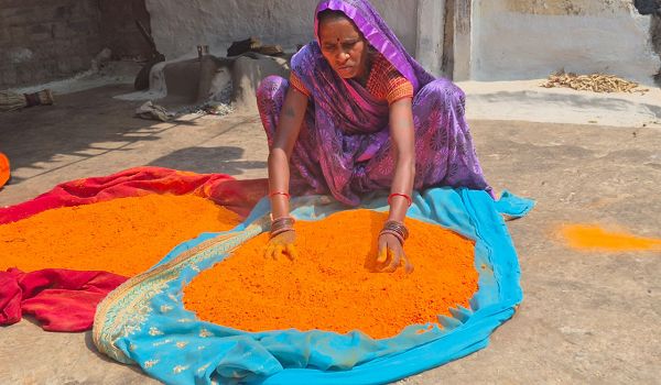 हर्बल गुलाल से और भी रंगीली होगी होली