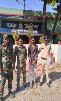 कवर्धा--शादी का झांसा देकर नाबालिग से अनाचार करने वाला आरोपी विक्रम सारथी गिरफ्तार।