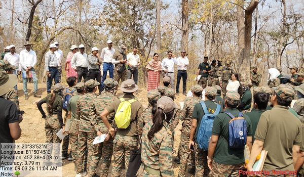 प्रशिक्षु आईएफएस अधिकारियों ने छत्तीसगढ़ में भू-जल संरक्षण कार्यों का किया अध्ययन