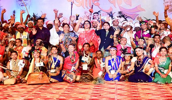 &lsquo;आदि परब&rsquo; का रंगारंग आगाज