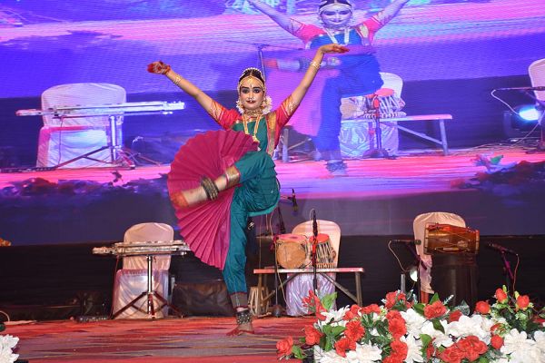 भोरमदेव महोत्सव में सजी संस्कृति संध्या, लोक व शास्त्रीय प्रस्तुतियों ने बांधा समां