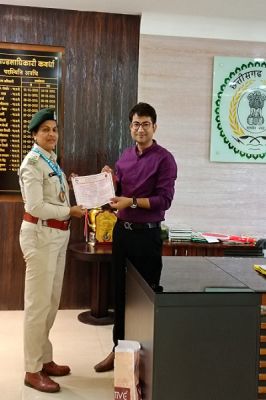 मीना धुर्वे, उप वनक्षेत्रपाल, ने वेटलिफ्टिंग प्रतियोगिता में रजत पदक प्राप्त कर विभाग को किया गौरवान्वित