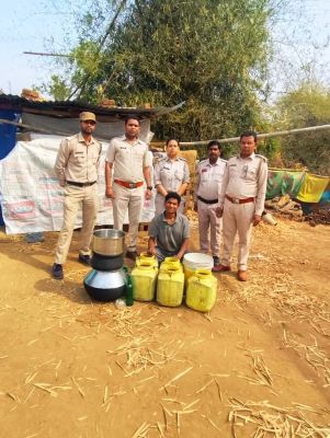 लोरमी क्षेत्र में अवैध मदिरा के खिलाफ सख्त कार्यवाही आबकारी विभाग द्वारा