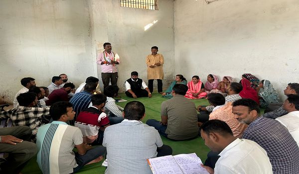 "घनश्याम साहू के नेतृत्व में कांग्रेस की बैठक सम्पन्न "