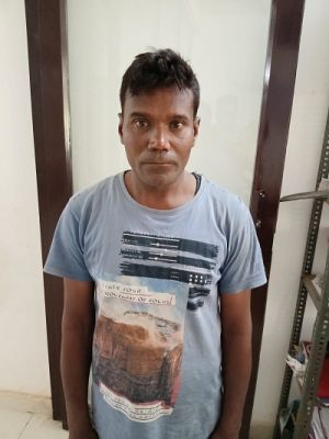 गरियाबंद पुलिस द्वारा एण्ड टू एण्ड कार्यवाही करते हुए पूर्व में अवैध गांजा बिक्री के प्रकरण में  संलिप्त आरोपी को किया गया गिरफ्तार।