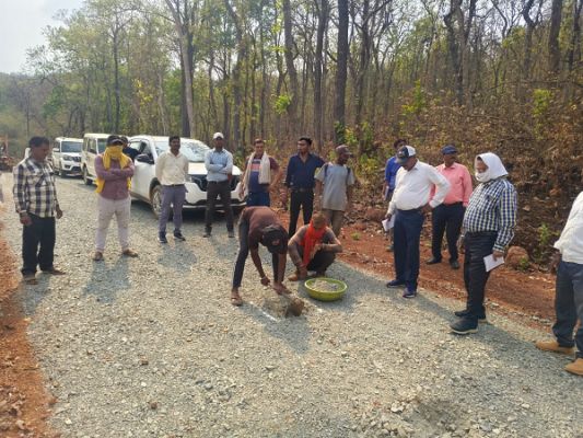 नक्सलमुक्त बस्तर में अब हो रहे है तेजी से निर्माण कार्य