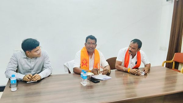 राजिम विधायक रोहित साहू ने ली विभागवार समीक्षा, सभी निर्माण कार्यों को समय सीमा में गुणवत्ता के साथ पूरा करने के दिए निर्देश 