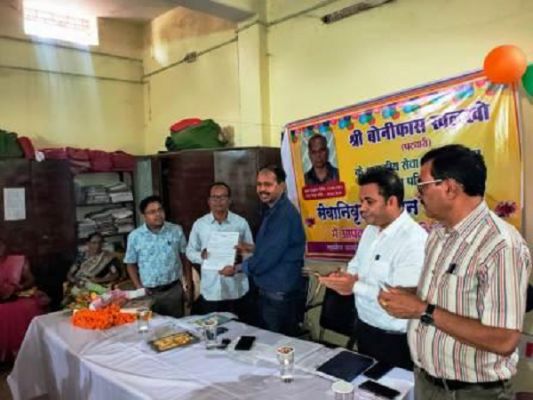सेवानिवृत्ति के दिन ही पटवारी बोनिफास खलखो को मिला पीपीओ