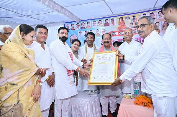  जिला साहू समाज के शपथ ग्रहण समारोह में शामिल हुए उप मुख्यमंत्री अरुण साव 