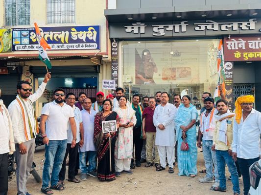 सोना-चांदी, राशन के कीमतो में बढ़ोत्तरी को लेकर लोरमी-डिंडौरी के कांग्रेस कार्यकर्ताओ ने किया विरोध प्रदर्शन