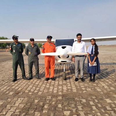 &rsquo;फाइटर प्लेन और कॉकपिट का लिया रोमांचक अनुभव, एयरक्राफ्ट की कार्यप्रणाली समझकर बढ़ाया ज्ञान&rsquo;