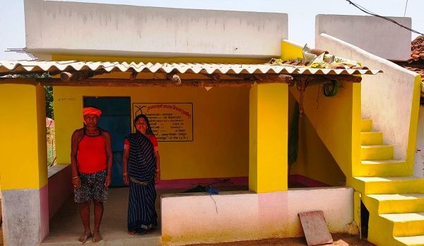 मिट्टी के घर से पक्के आशियाने तक, पीएम आवास योजना ने बदली श्यामदास की तकदीर प्रधानमंत्री आवास योजना से मिला सुरक्षित घर, परिवार के चेहरे पर लौटी मुस्कान