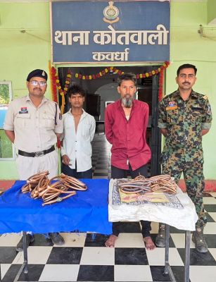 जनपद पंचायत एवं कृषि विभाग में चोरी का आरोपी गिरफ्तार*--चोरी की संपत्ति खरीदने एवं छिपाने के अपराध में अपराध में  कबाड़ी  बाबू खान भी गिरफ्तार--