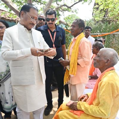 &rsquo;ज्ञान भारतम् अभियान के अंतर्गत बड़े कनेरा में मिलीं 150 वर्ष पुरानी दुर्लभ पांडुलिपियां&rsquo;