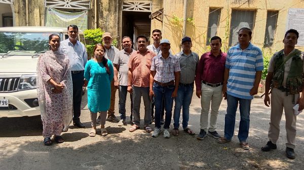 नगरीय निकायों एवं त्रि-स्तरीय पंचायतों के आम/उप निर्वाचन हेतु मतदान शांतिपूर्ण रूप से संपन्न