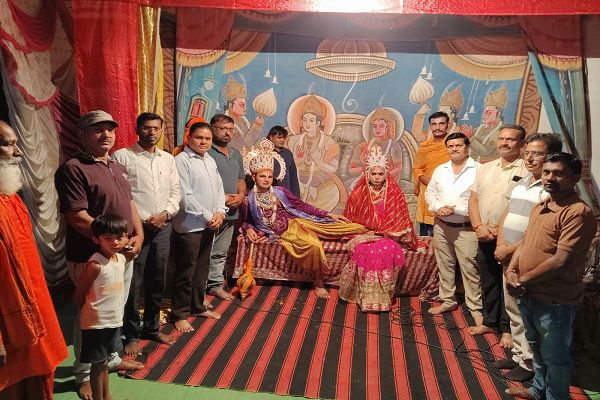 वार्ड क्रमांक 5 में रामलीला के आयोजन का शुभारंभ एवं पूजा अर्चना की नगर पालिका अध्यक्ष सुजीत वर्मा