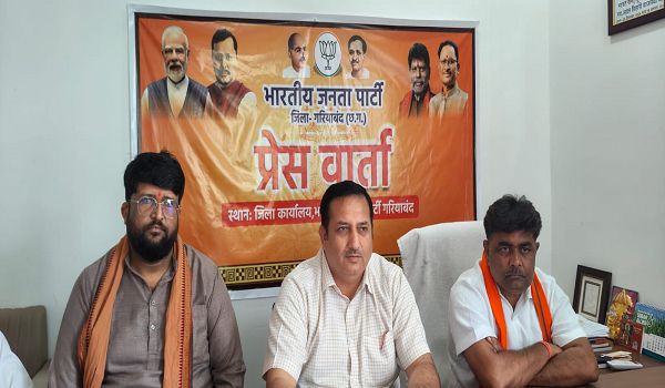 मोदी के नेतृत्व में एक समृद्ध और सशक्त भारत का निर्माण हो रहा