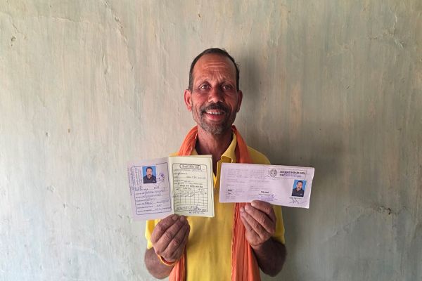  मुख्यमंत्री हेल्पलाइन 1076 का असरः बैल चराते किसान की एक कॉल पर प्रशासन ने घर पहुंचकर सुलझाई समस्या