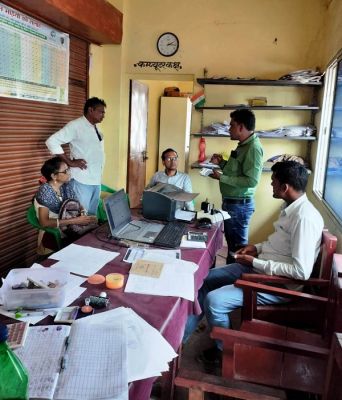 कृषि केंद्रों का किया गया औचक निरीक्षण, पर्याप्त मात्रा में मिला उर्वरकों का भंडारण
