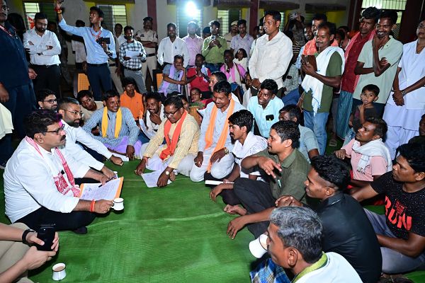 किसकोड़ो, जहां कभी लगती थी नक्सलियों की चौपाल, वहीं उप मुख्यमंत्री श्री शर्मा ने लगाई जनचौपाल