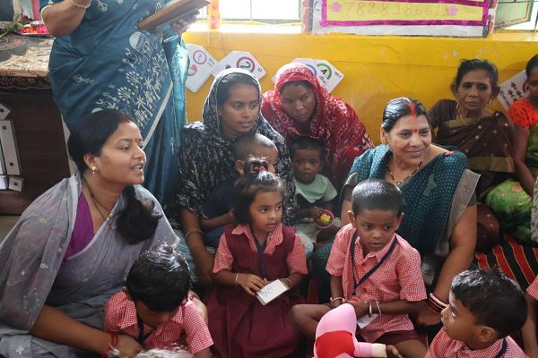  कुपोषण मुक्त छत्तीसगढ़ की दिशा में सशक्त पहल : मंत्री लक्ष्मी राजवाड़े ने एनआरसी और आंगनबाड़ी में बच्चों संग बिताया समय