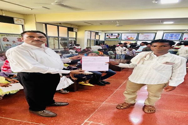 सिंगल विंडो सिस्टम (एकल कक्ष) बना ग्रामीणों के लिए वरदान