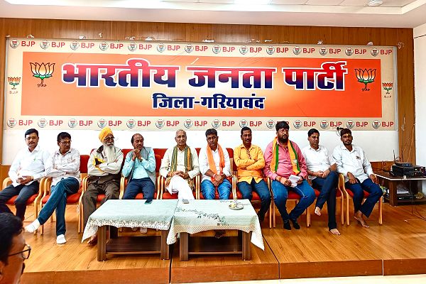  राष्ट्र एकता के प्रणेता डॉ. श्यामा प्रसाद मुखर्जी की 125वीं जयंती पर भाजपा जिला कार्यालय में श्रद्धांजलि एवं विचार गोष्ठी का भव्य आयोजन