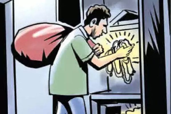 जगदलपुर में एटीएम उखाड़कर चोरी का प्रयास, कैश बॉक्स छोड़कर फरार हुए बदमाश