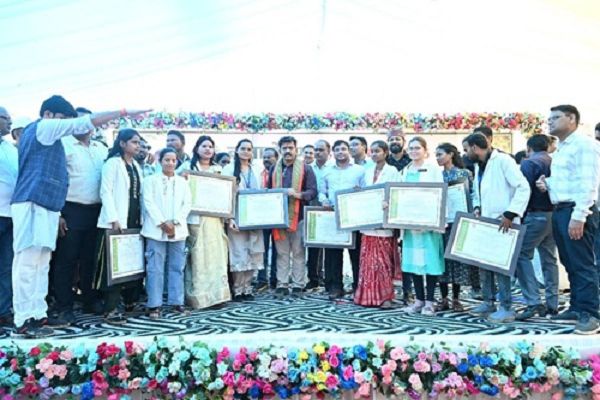 गुणवत्तापूर्ण स्वास्थ्य सेवाएं सरकार की सर्वाेच्च प्राथमिकताःउप मुख्यमंत्री शर्मा