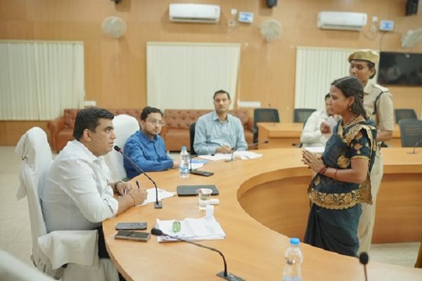 जनदर्शन में सुनी गई आम लोगो की फरियाद, जनदर्शन में कुल 109 आवेदन प्राप्त