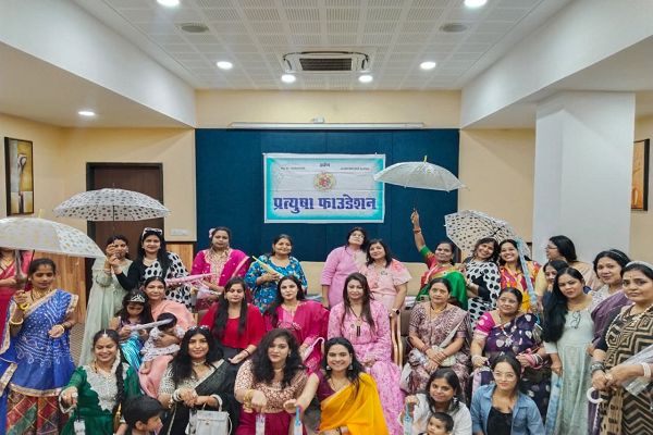  रिमझिम रिमझिम बारिश में  वेलकम मानसून का   प्रत्युषा फाउंडेशन रायपुर छत्तीसगढ़ द्वारा वृंदावन हॉल सिविल लाईन में *वेलकम मानसून बॉलीवुड थीम* पर कार्यक्रम का आयोजन किया गया ......