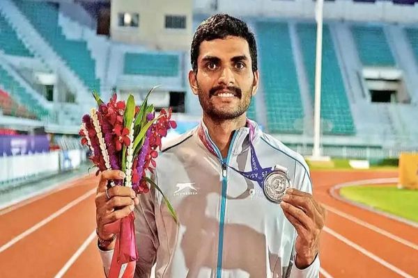 वित्त मंत्री श्री ओपी चौधरी ने राष्ट्रमंडल खेल 2026 में रजत पदक विजेता सरवेश कुशारे को दी बधाई