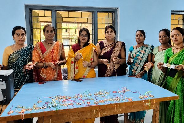 रक्षाबंधन पर विष्णु भोग चावल की राखियां बनेंगी छत्तीसगढ़ की नई पहचान