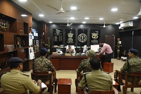 कलेक्टर ने बाढ़ एवं आपदा प्रबंधन को लेकर अधिकारियों की बैठक ली