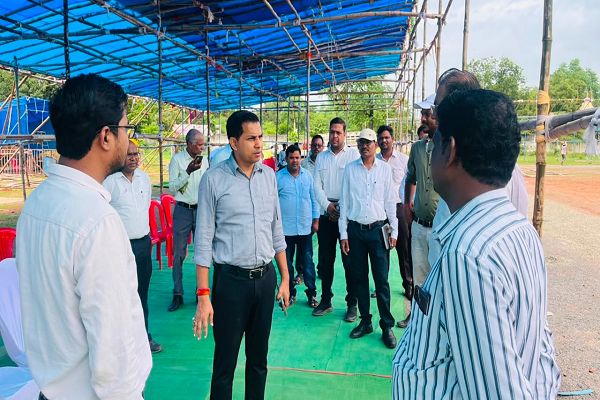  *15 अगस्त के जिला स्तरीय समारोह की तैयारियां जारी, अधिकारियों ने किया स्थल निरीक्षण*