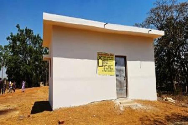 कच्चे मकान से पक्के आशियाने तक : प्रधानमंत्री आवास योजना-ग्रामीण ने सुखलाल के परिवार का बदला जीवन
