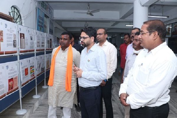 &lsquo;विभाजन की विभीषिका&rsquo; पर आधारित छायाचित्र प्रदर्शनी का कांकेर विधायक ने किया शुभारंभ