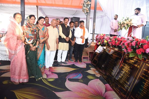  उपमुख्यमंत्री श्री विजय शर्मा ने किया शौर्य वाटिका का भूमिपूजन, लगभग 79 लाख रुपए के विकास कार्यों का किया लोकार्पण