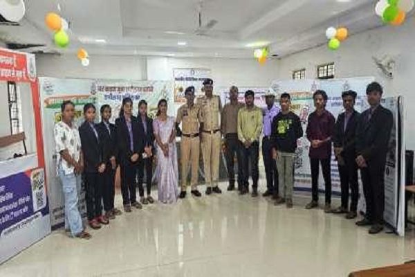 शासकीय पॉलीटेक्निक कॉलेज में साइबर सुरक्षा व यातायात नियमों पर हुआ जागरूकता कार्यक्रम