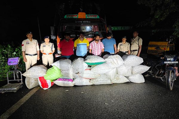  ऑपरेशन निश्चय"  के तहत गरियाबंद पुलिस की गांजा तस्करी पर बड़ी कार्यवाही।