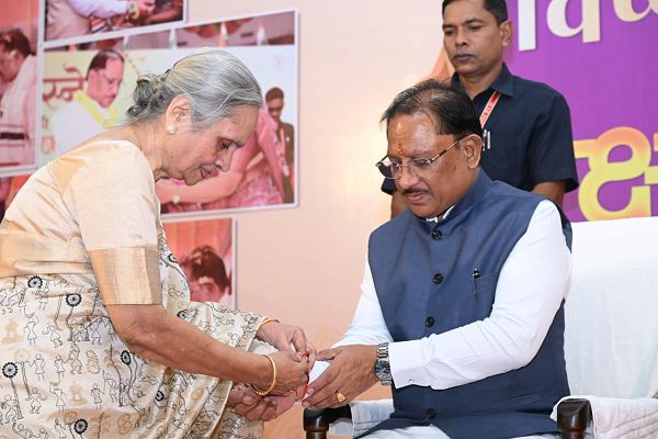  बहनों का स्नेह और आशीर्वाद मेरे लिए अनमोल : मुख्यमंत्री श्री विष्णु देव साय
