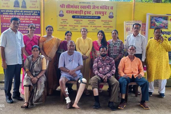 पर्युषण महापर्व पर मानव सेवा प्रकल्प: निःशुल्क जयपुर पैर वितरण व कृत्रिम हाथ शिविर