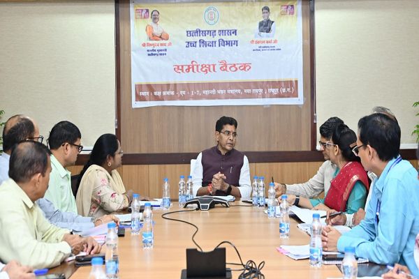  700 सहायक प्राध्यापकों की भर्ती और पदोन्नति प्रक्रिया में अनावश्यक विलंब न करें - उच्च शिक्षा मंत्री श्री टंक राम वर्मा