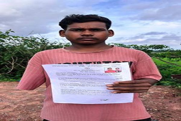 सेवा सेतु : गांव में ही अटल डिजिटल सेवा केंद्र से विक्रम ने आसानी से बनवाया विवाह प्रमाण पत्र