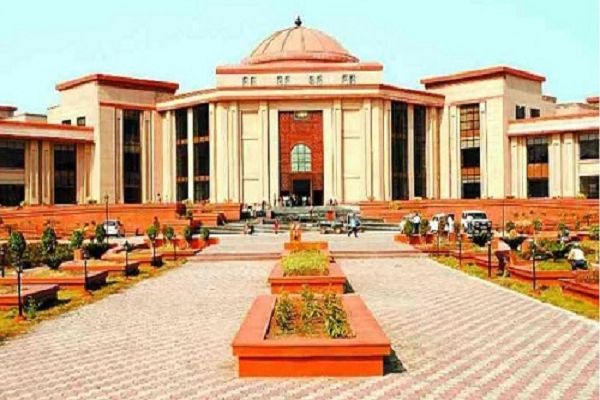 अदालत की तरह न्यायिक आदेश जारी नहीं कर सकता महिला आयोग : हाईकोर्ट